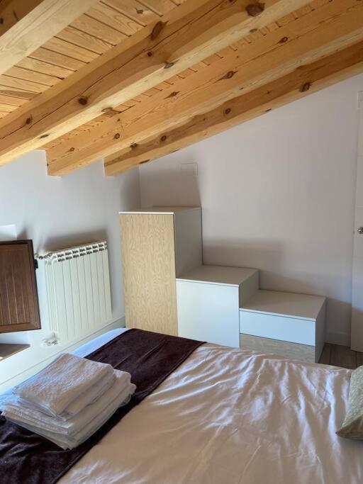 Apartamentos Rurales La Plaza 2 Duruelo de la Sierra Εξωτερικό φωτογραφία