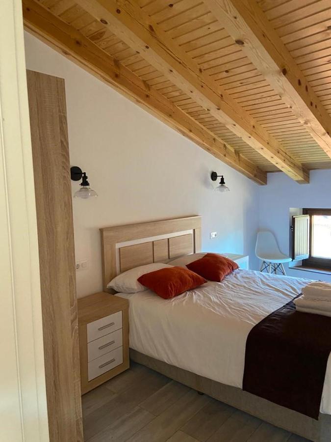 Apartamentos Rurales La Plaza 2 Duruelo de la Sierra Εξωτερικό φωτογραφία