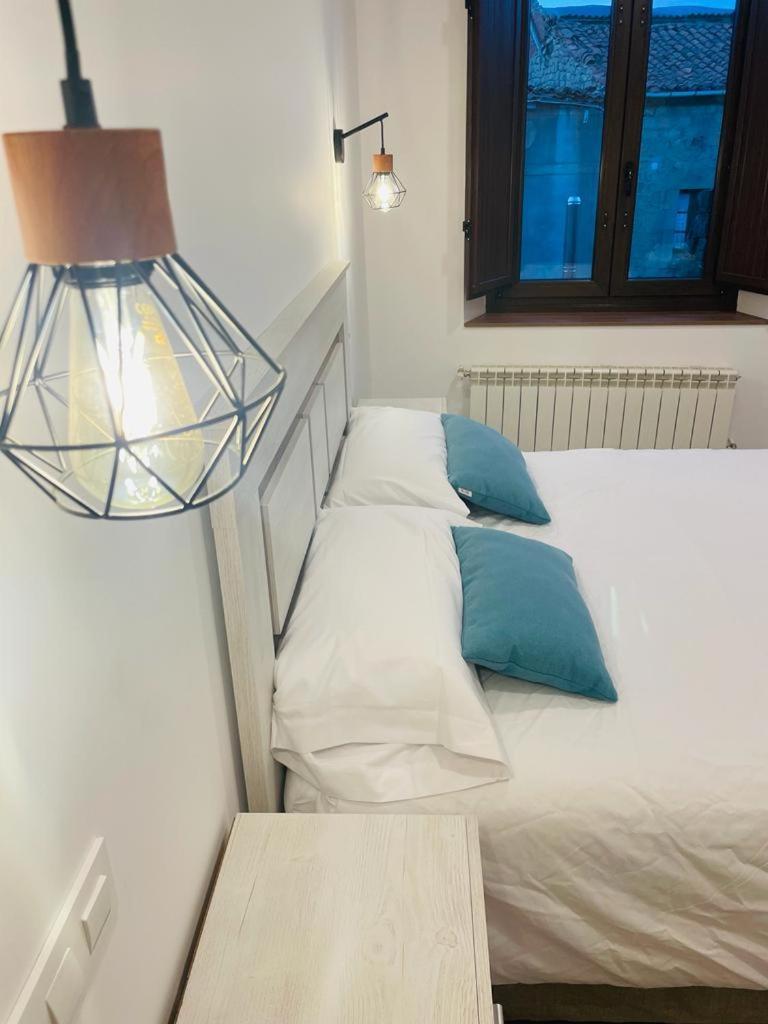 Apartamentos Rurales La Plaza 2 Duruelo de la Sierra Εξωτερικό φωτογραφία